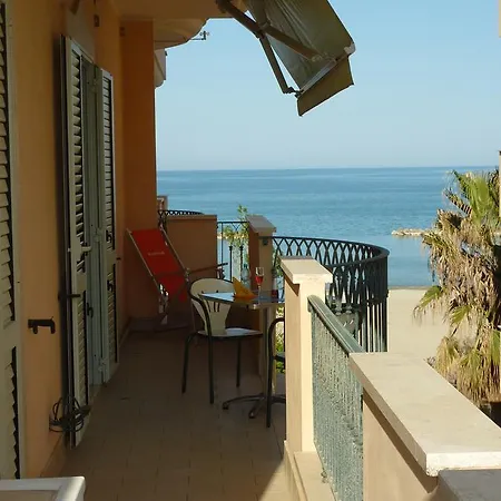 Appart hôtel Beaurivage 3*